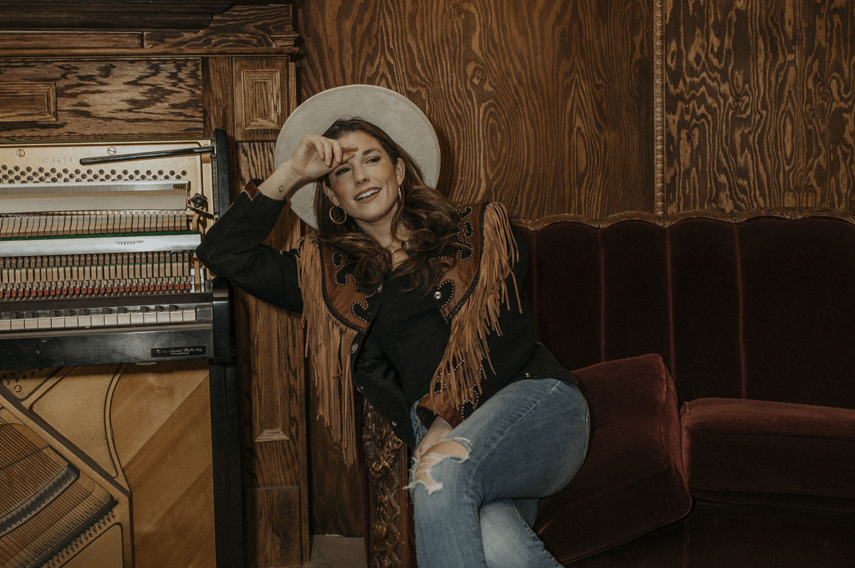 Brittany Kennell dévoile le EP Americana Sessions - LA CLIQC